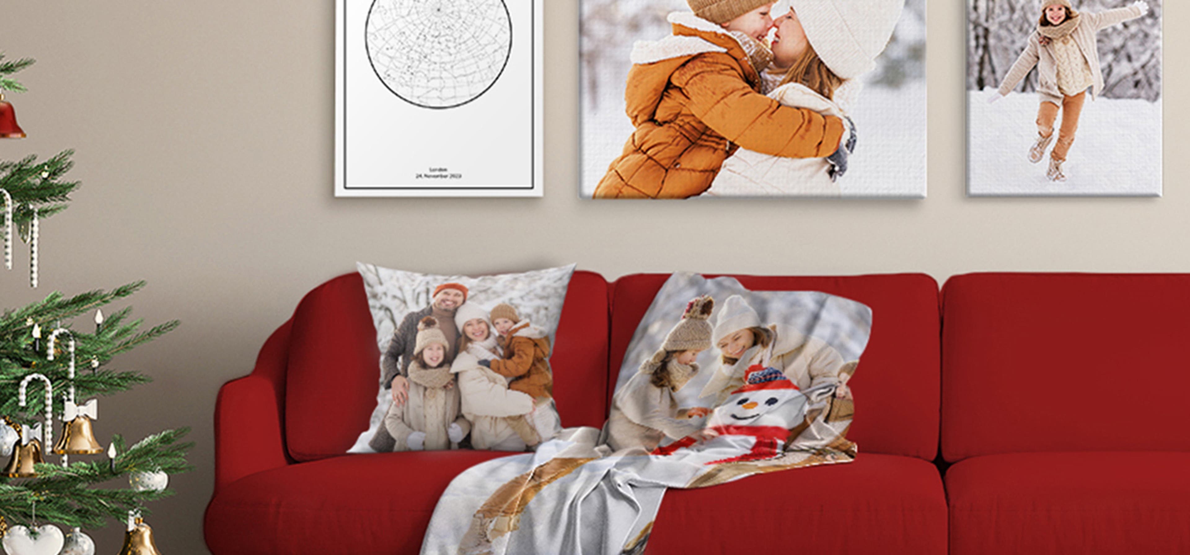 picture of a living in festive decoration with family pictures on the wall