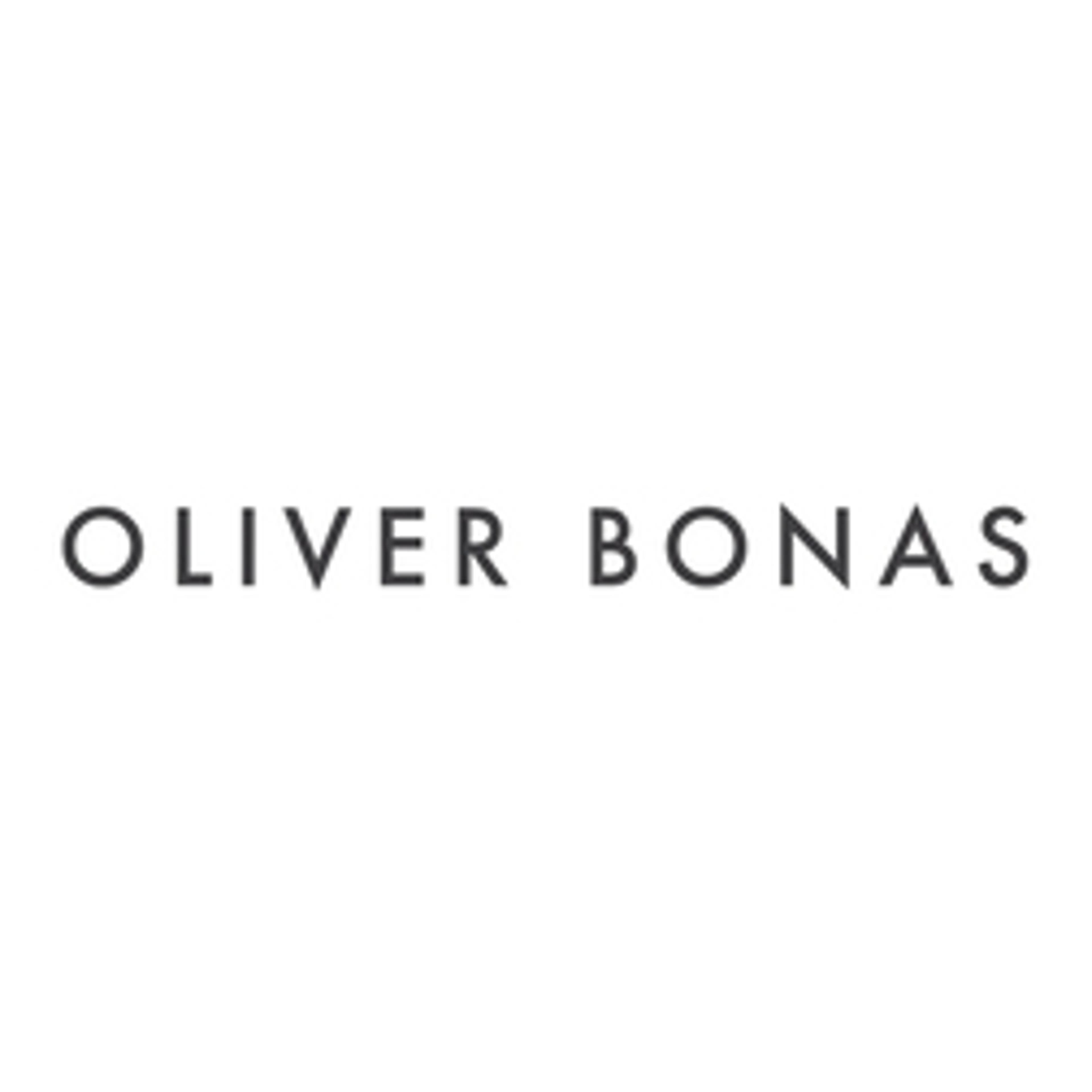  Oliver Bonas 